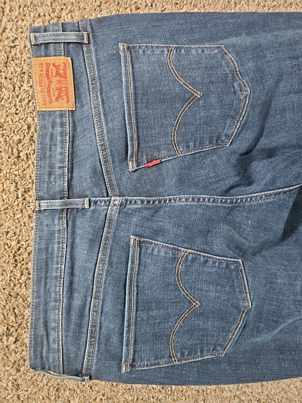 Womens Levis 725 High Rise Bootcut Sz 32x32 Jeans
