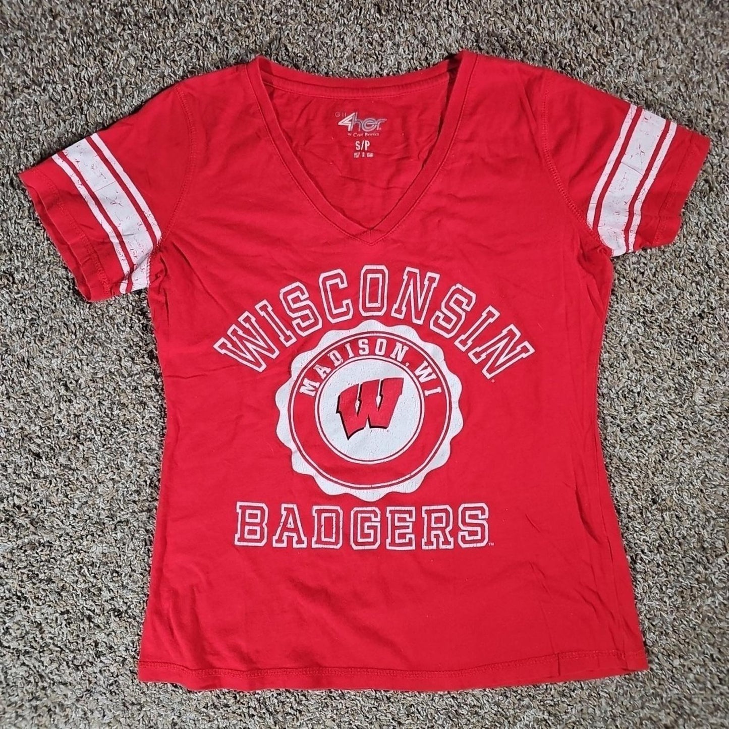 GIII 4her By Carl Banks Small Vneck