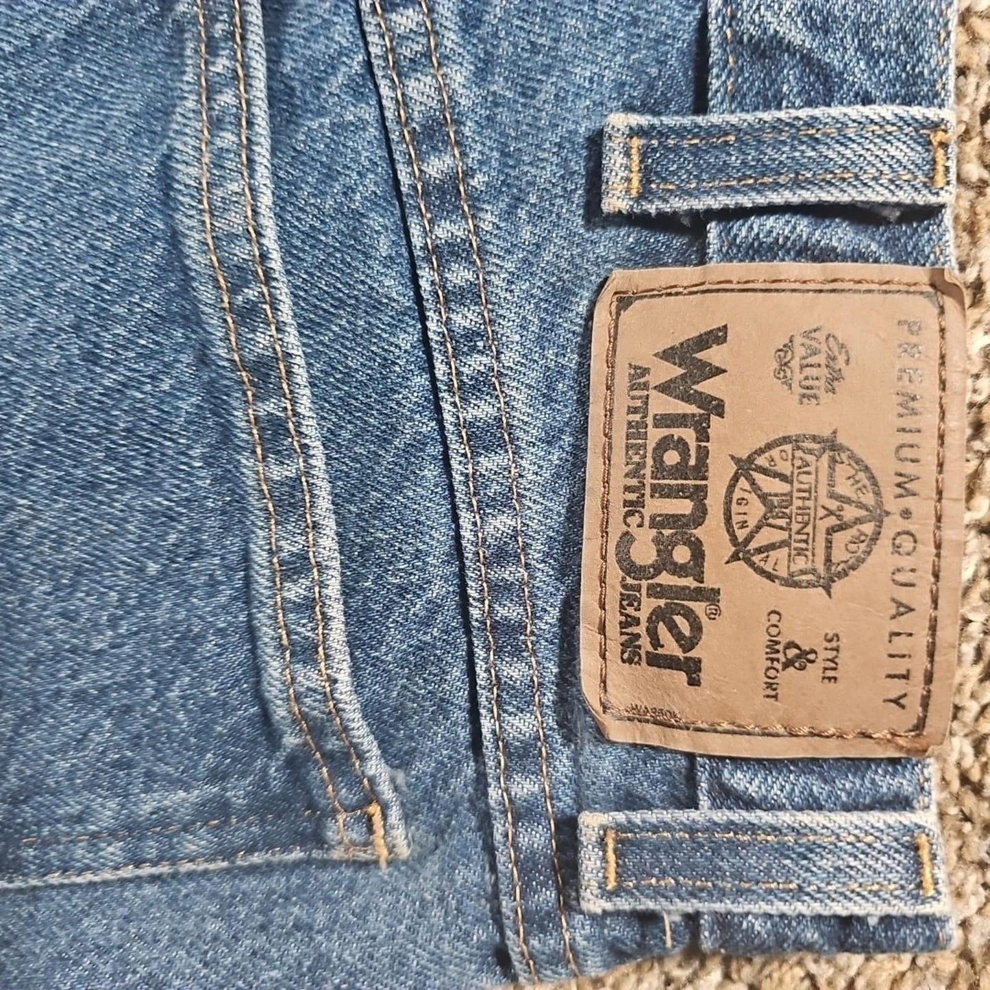 Wrangler 34x30 Straight Leg Chainsaw Outdoor Work Jeans