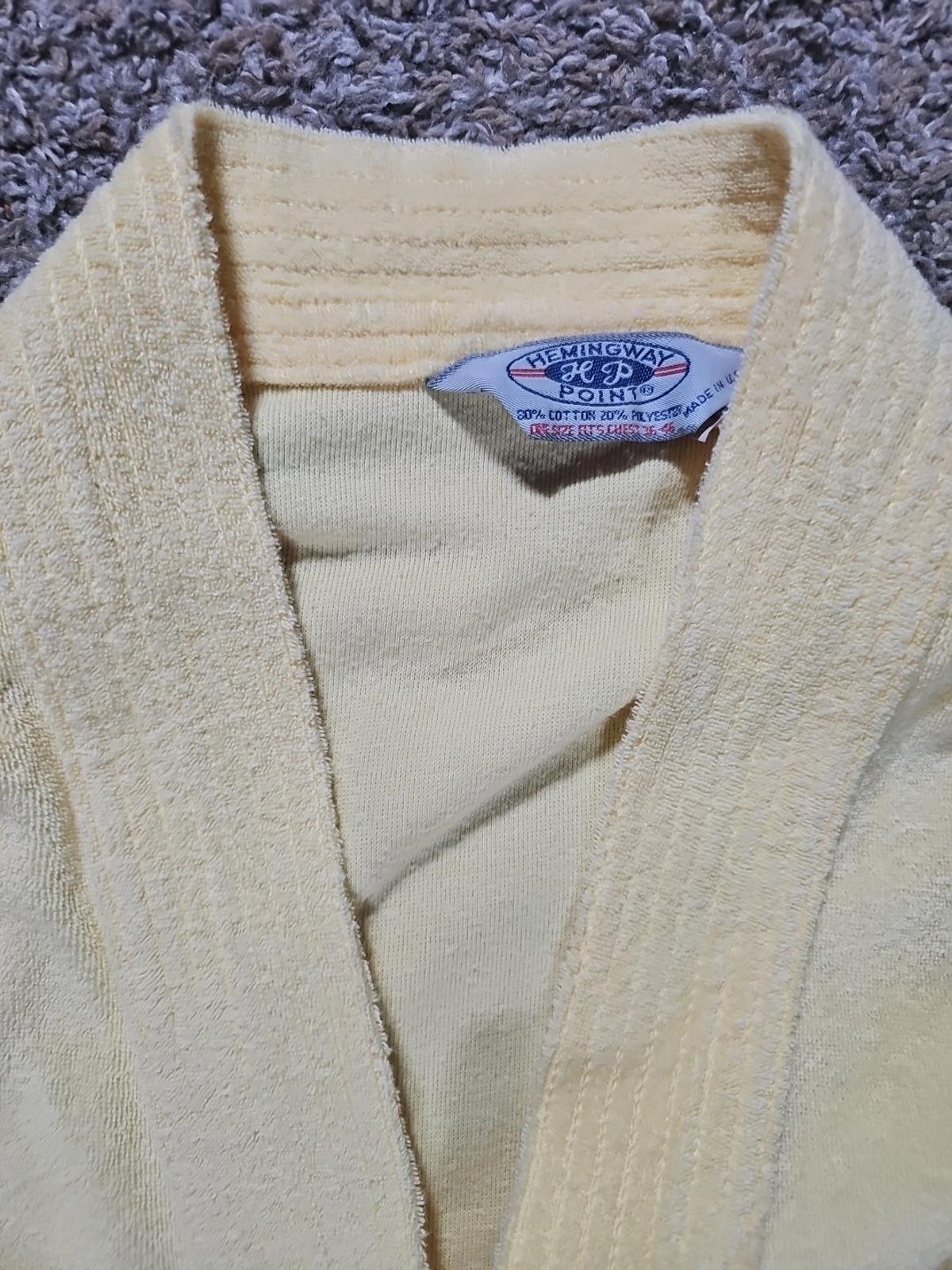 HP Hemingway Point USA Yellow Robe