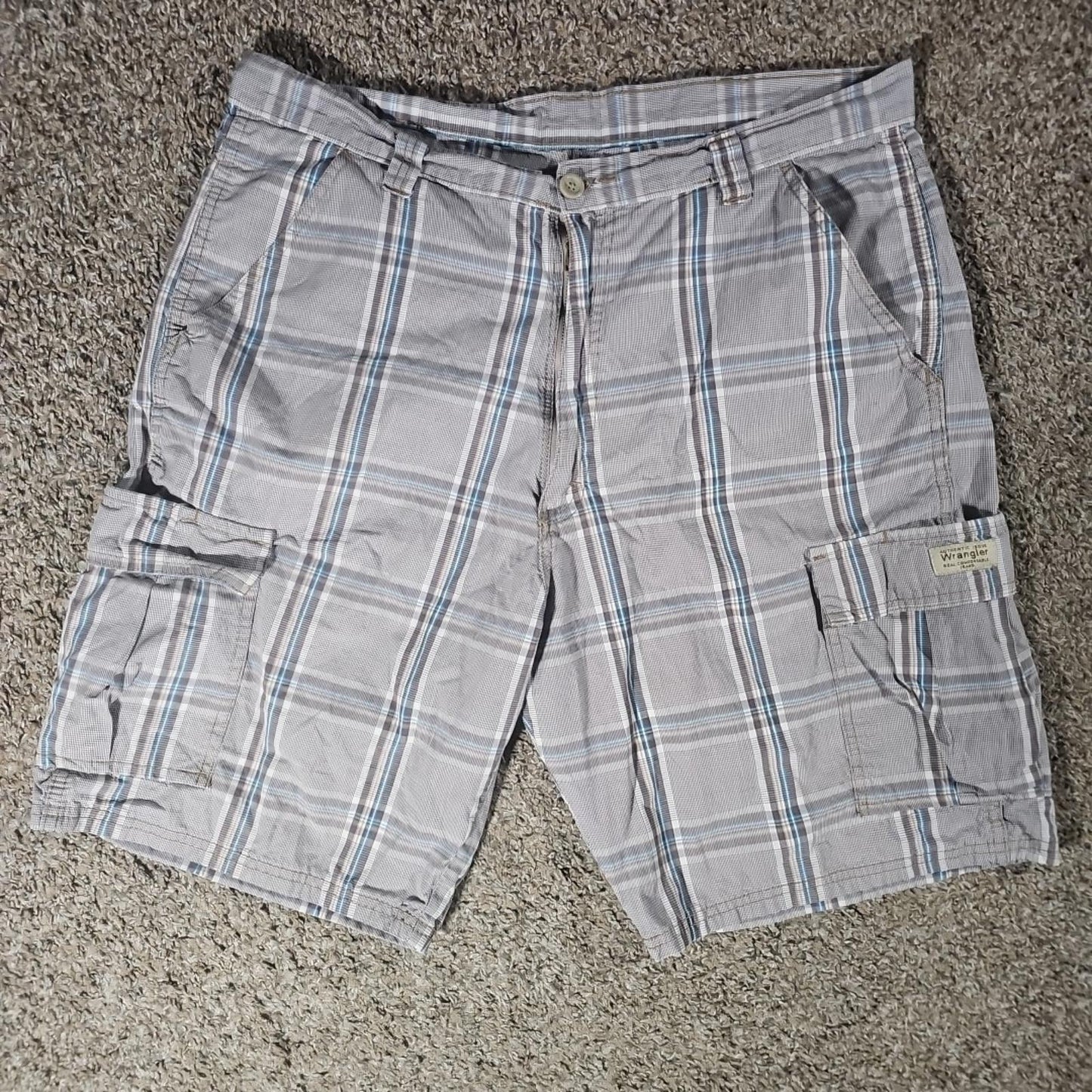 Wrangler Sz 36 Gray Blue Windowpane Cargo Shorts