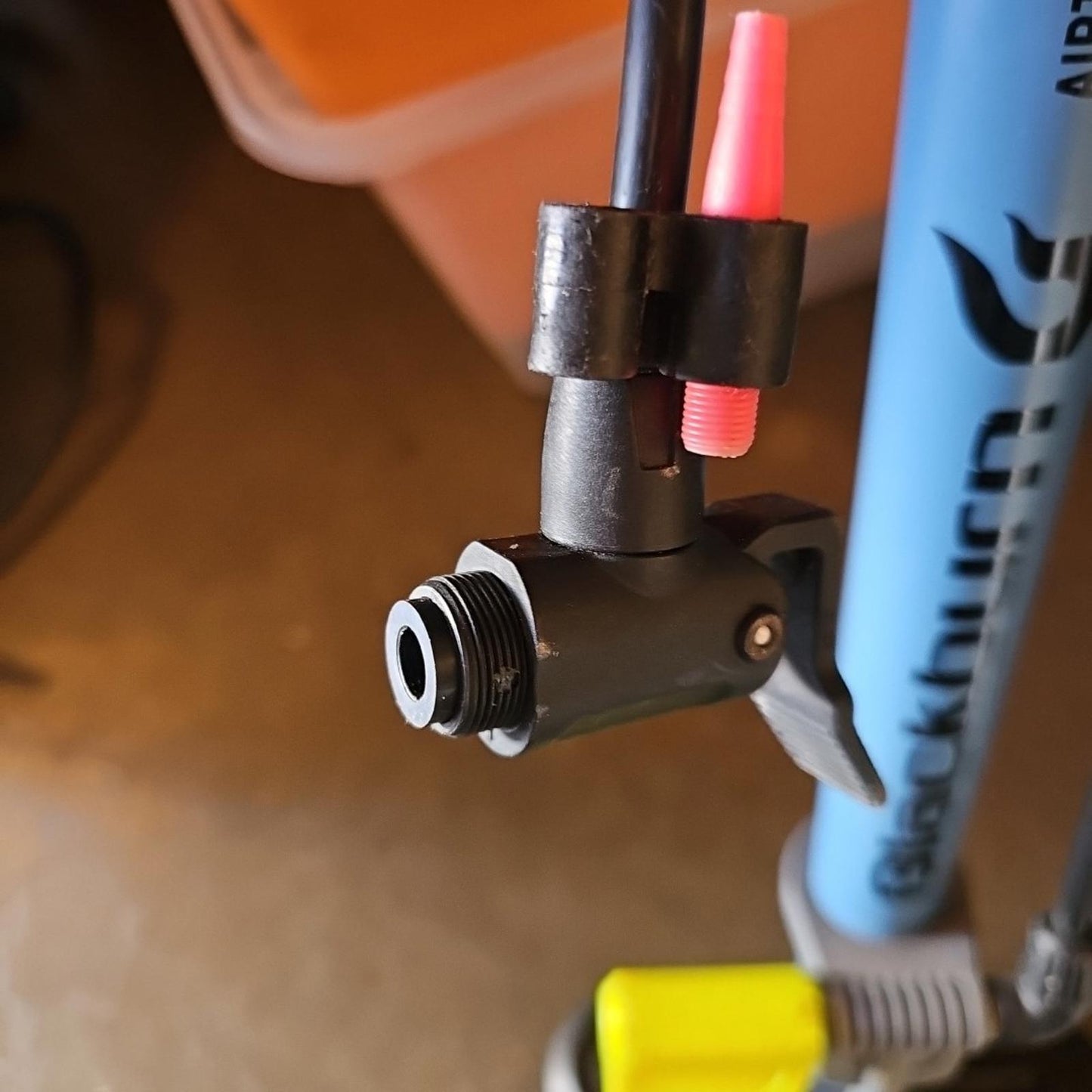 Blackburn Air Tower 2 Perfect Pressure Bike Floor Pump Blue