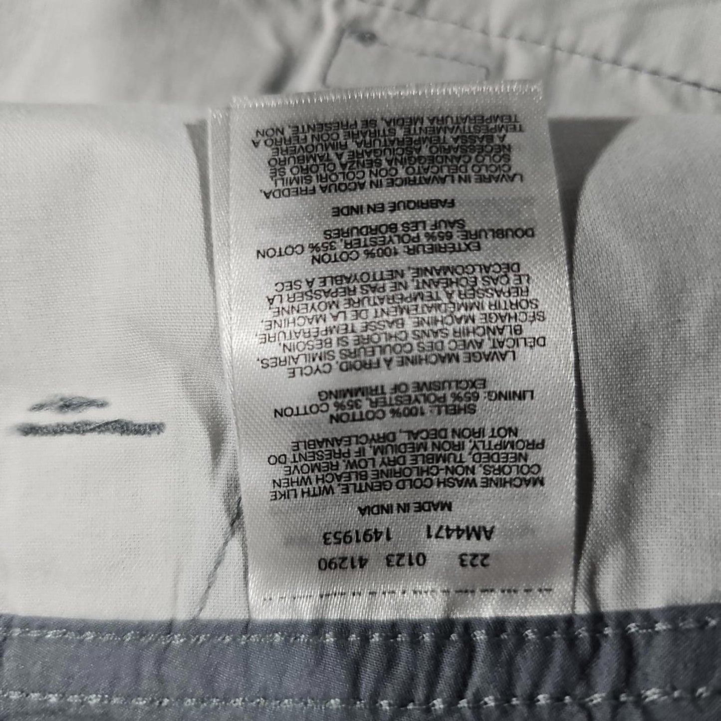 COLUMBIA Shorts Mens Size 36W 10L Gray Cargo Flat Front