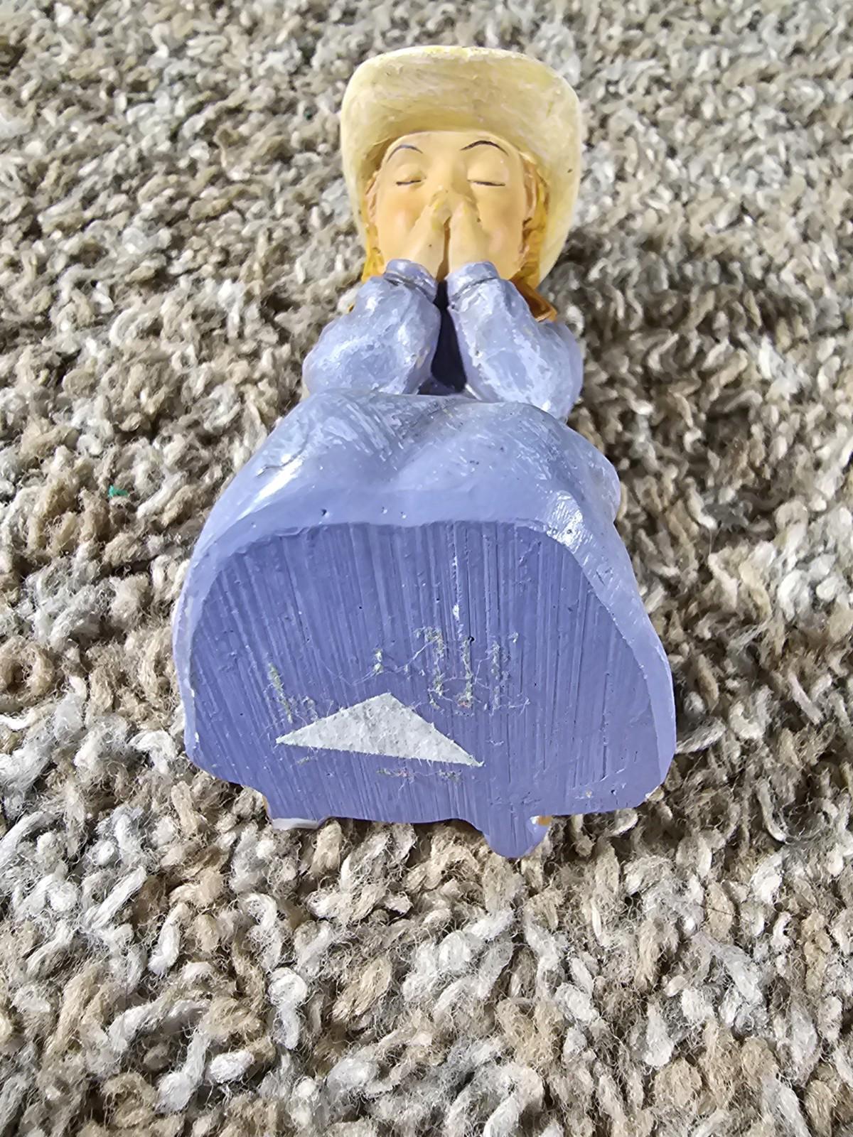 little cowgirl praying figurine Chipped