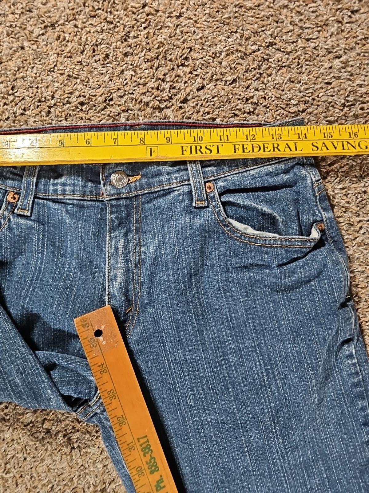 Levis 550 Relaxed Fit Bootcut 8L Jeans