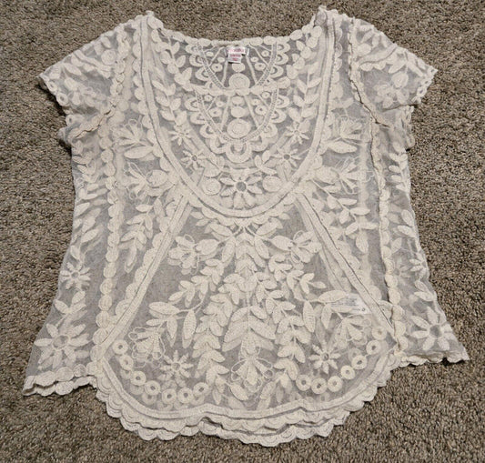 Cream Exhilaration Lace Floral T Shirt Sz S - Stains See Pic