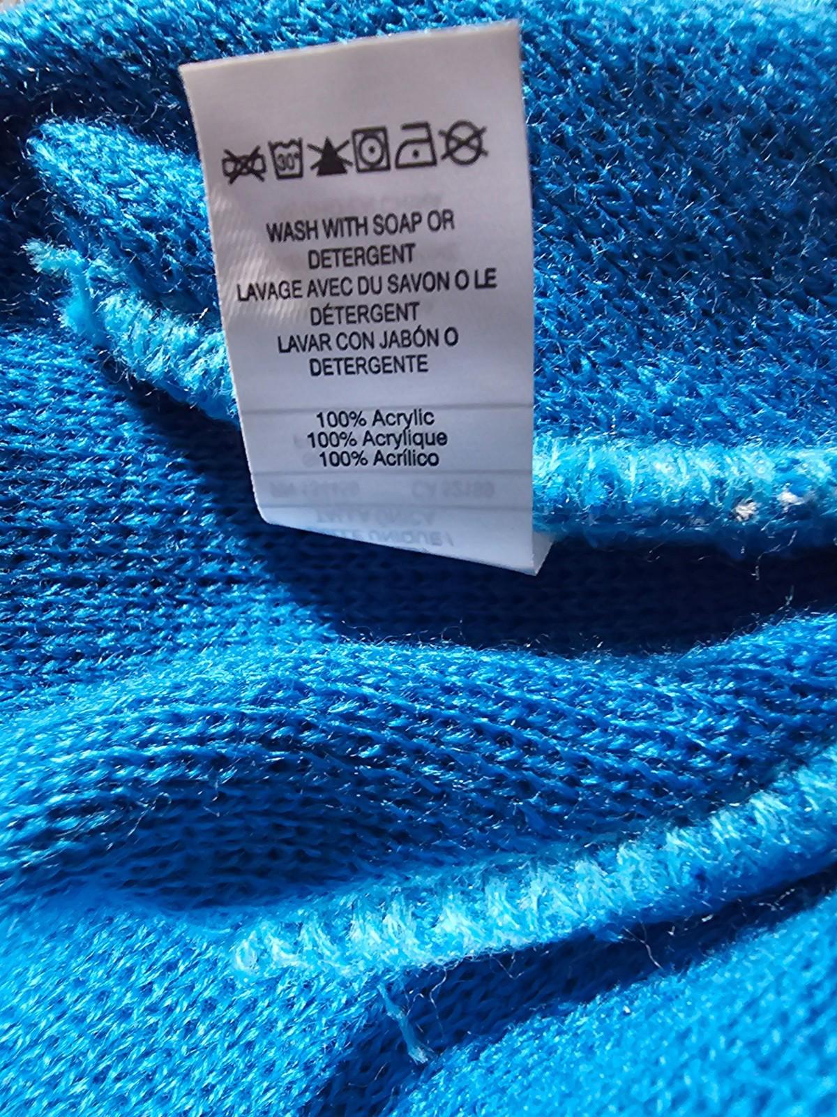 DC Shoe co blue beanie winter hat