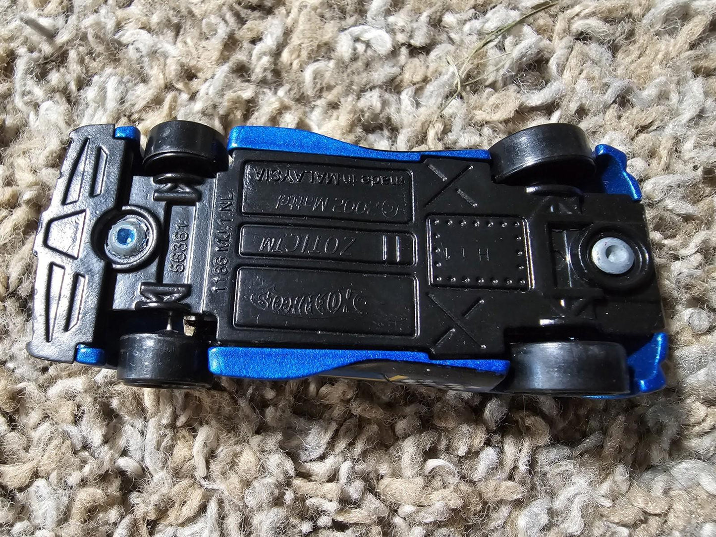 Mattel Hot Wheels 2002 Blue Zotic 1:64 Diecast Car