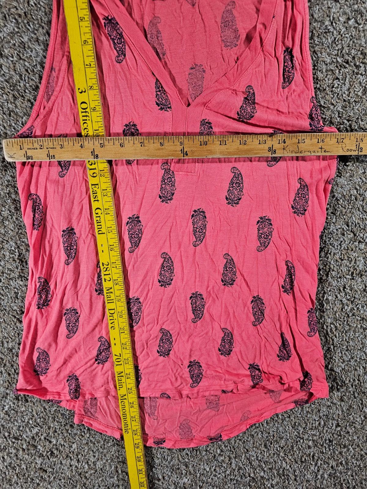 Old Navy Tank Top L V Neck Tank Top Casual Pineapple