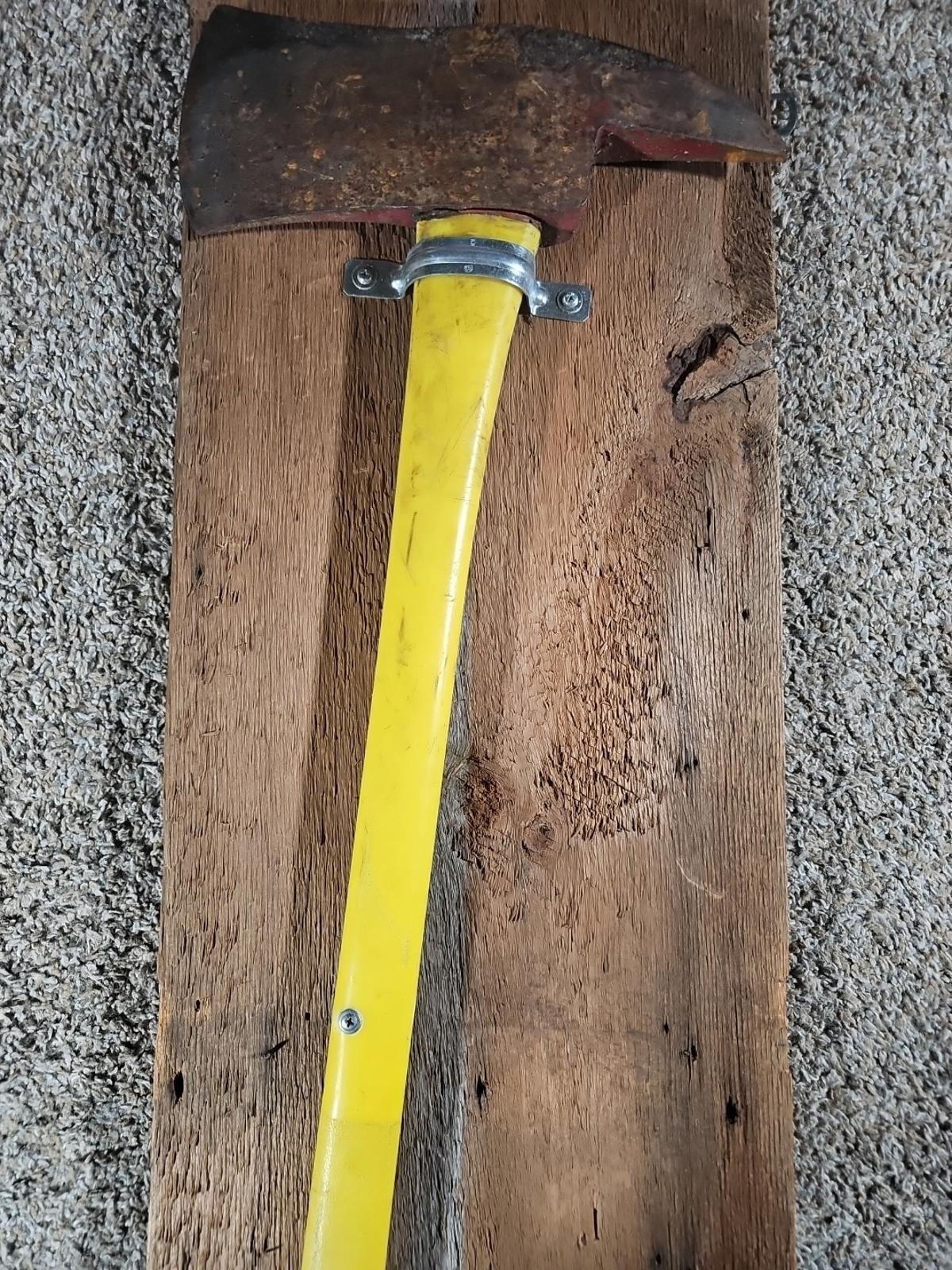 Council Tool Pick Head Firefighting Axe Fiberglass Handle