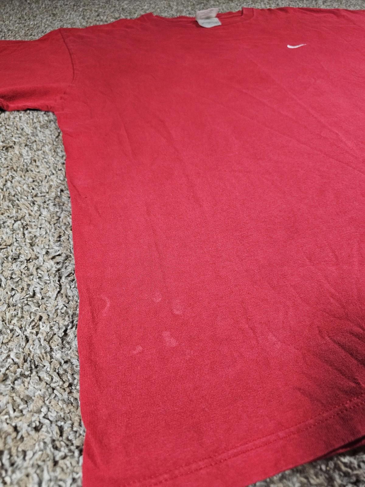 Nike Red LARGE Tshirt Stained