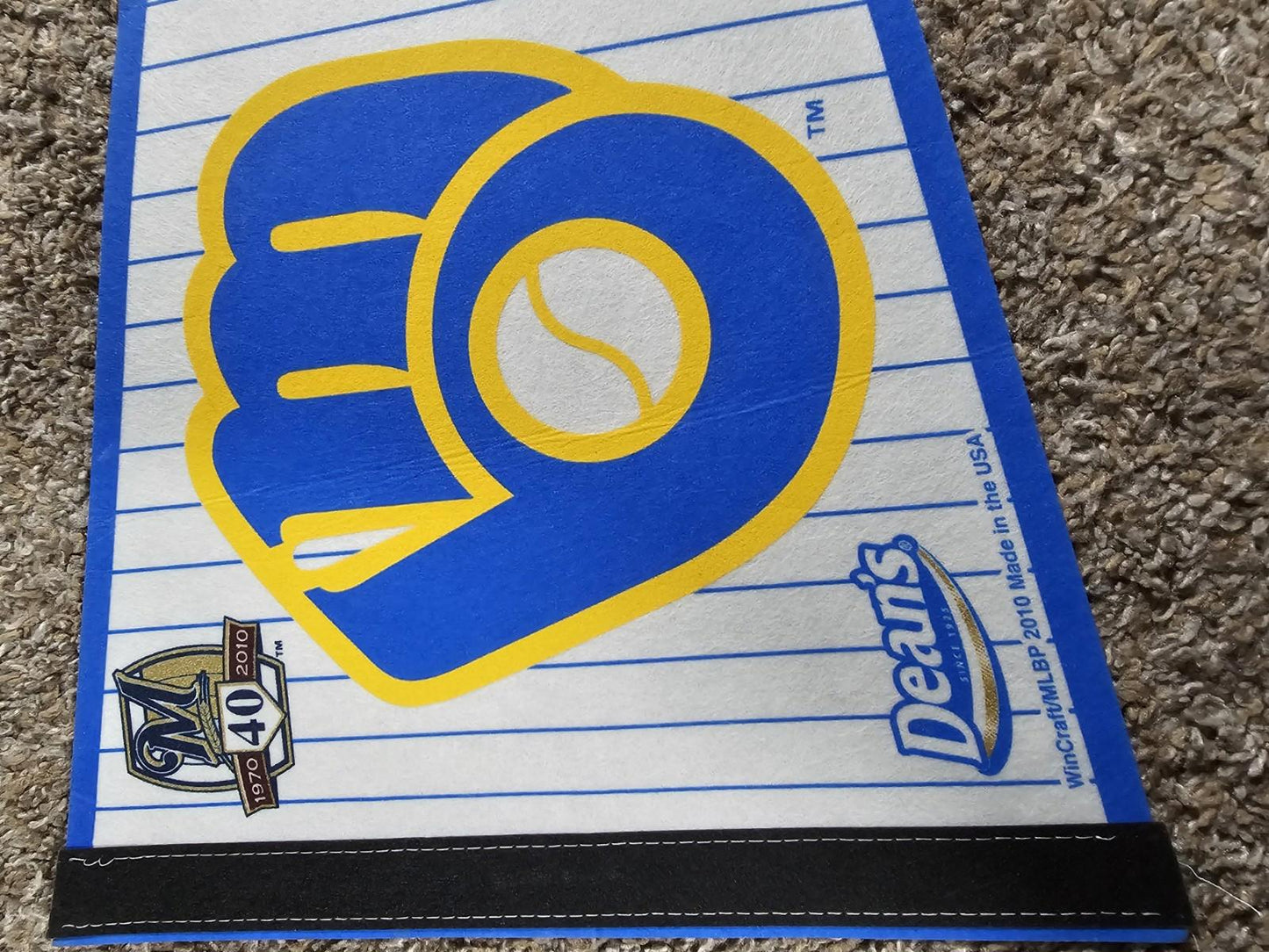 2010 Blue White Milwaukee Brewers Wincraft Pennant - creases