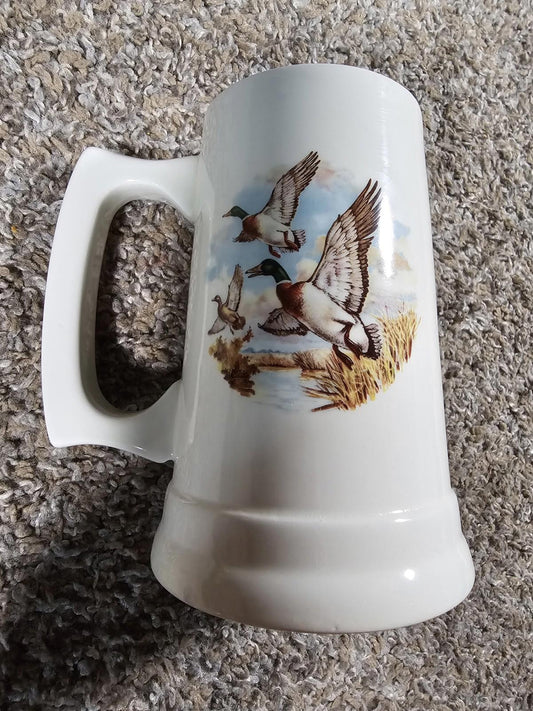 Holiday House Manitowoc WI Ducks Scene Mug Stein