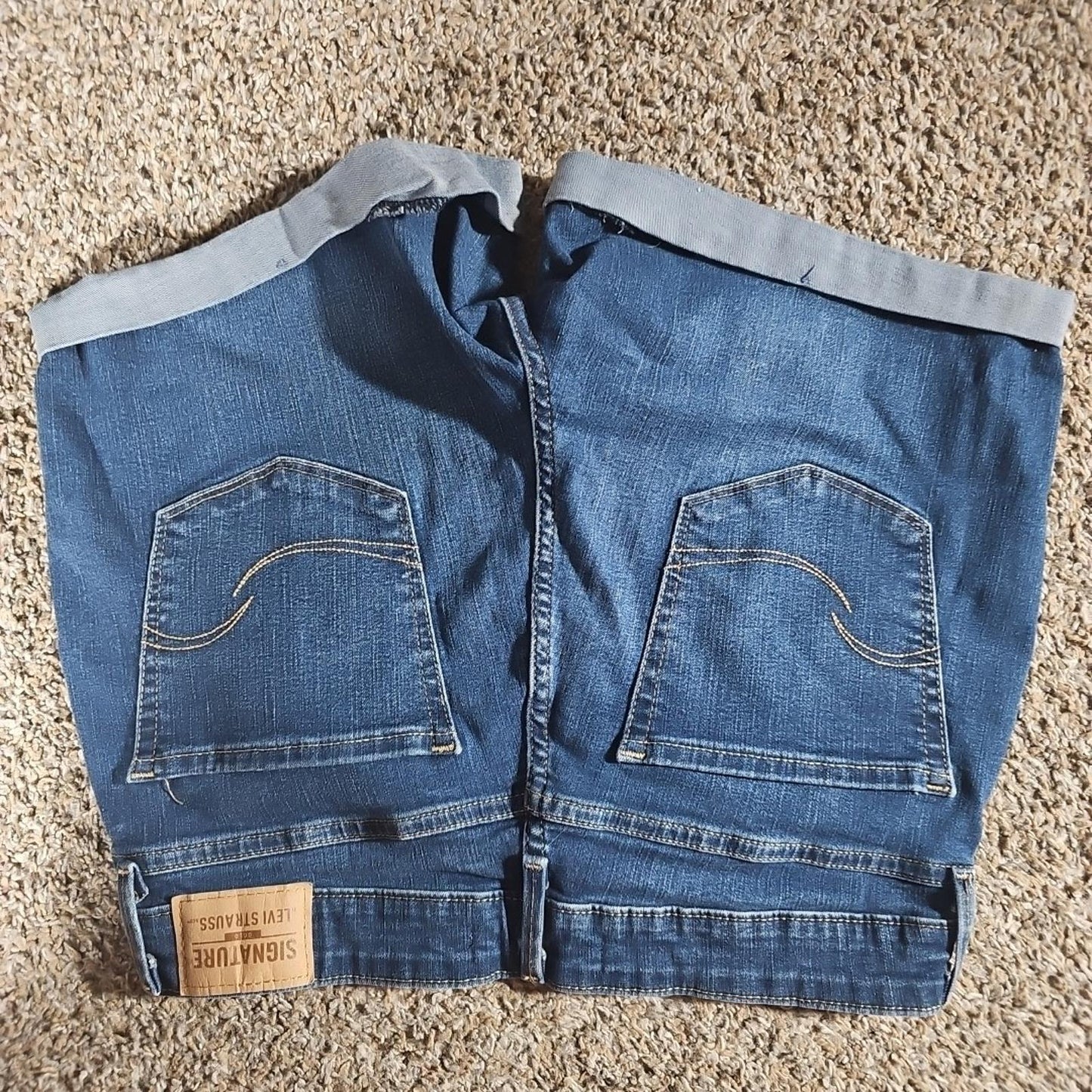 Signature Levi Strauss Mid Rise Shorts W28 Sz6