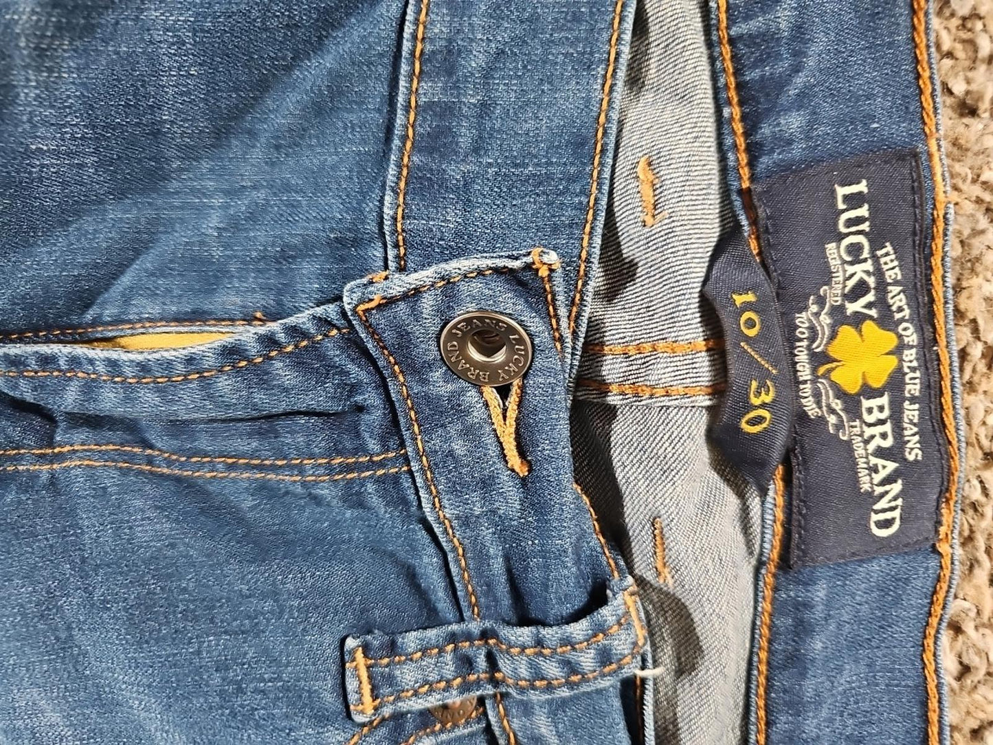 Lucky Brand 10/30 Charlie Capri Jeans
