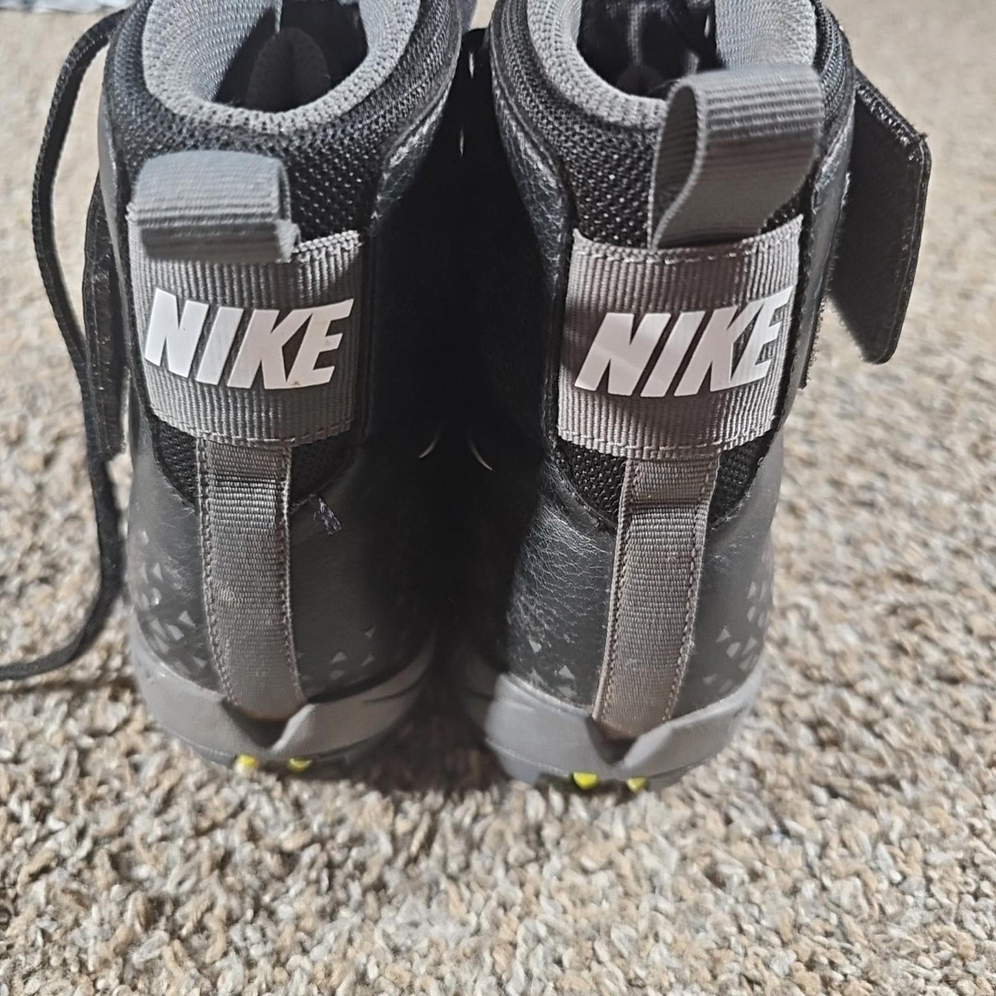 Nike Fastflex Cleats 6Y Black Gray used 880133-002
