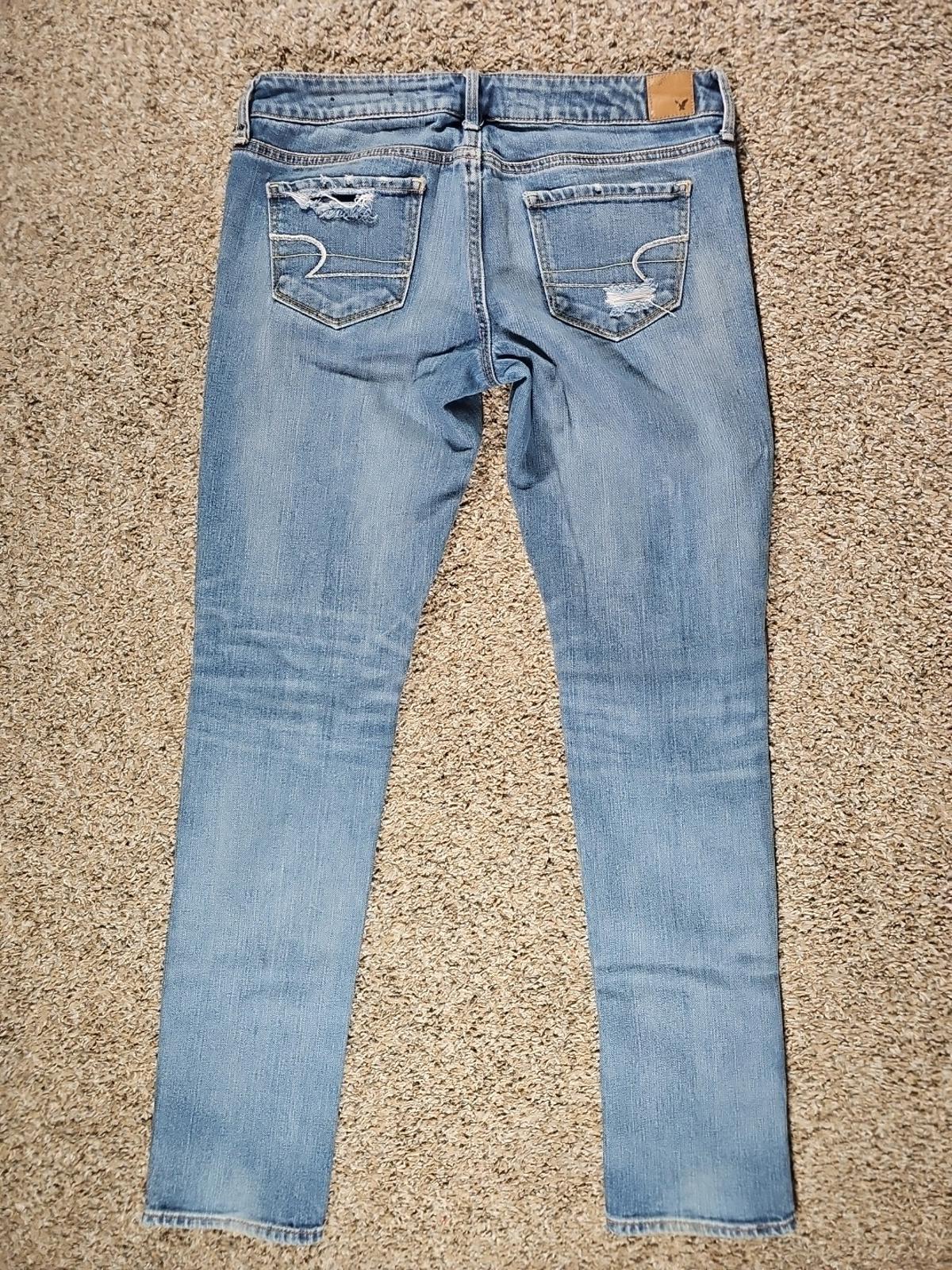 American Eagle 6 Stretch Skinny Destroyed Jeans