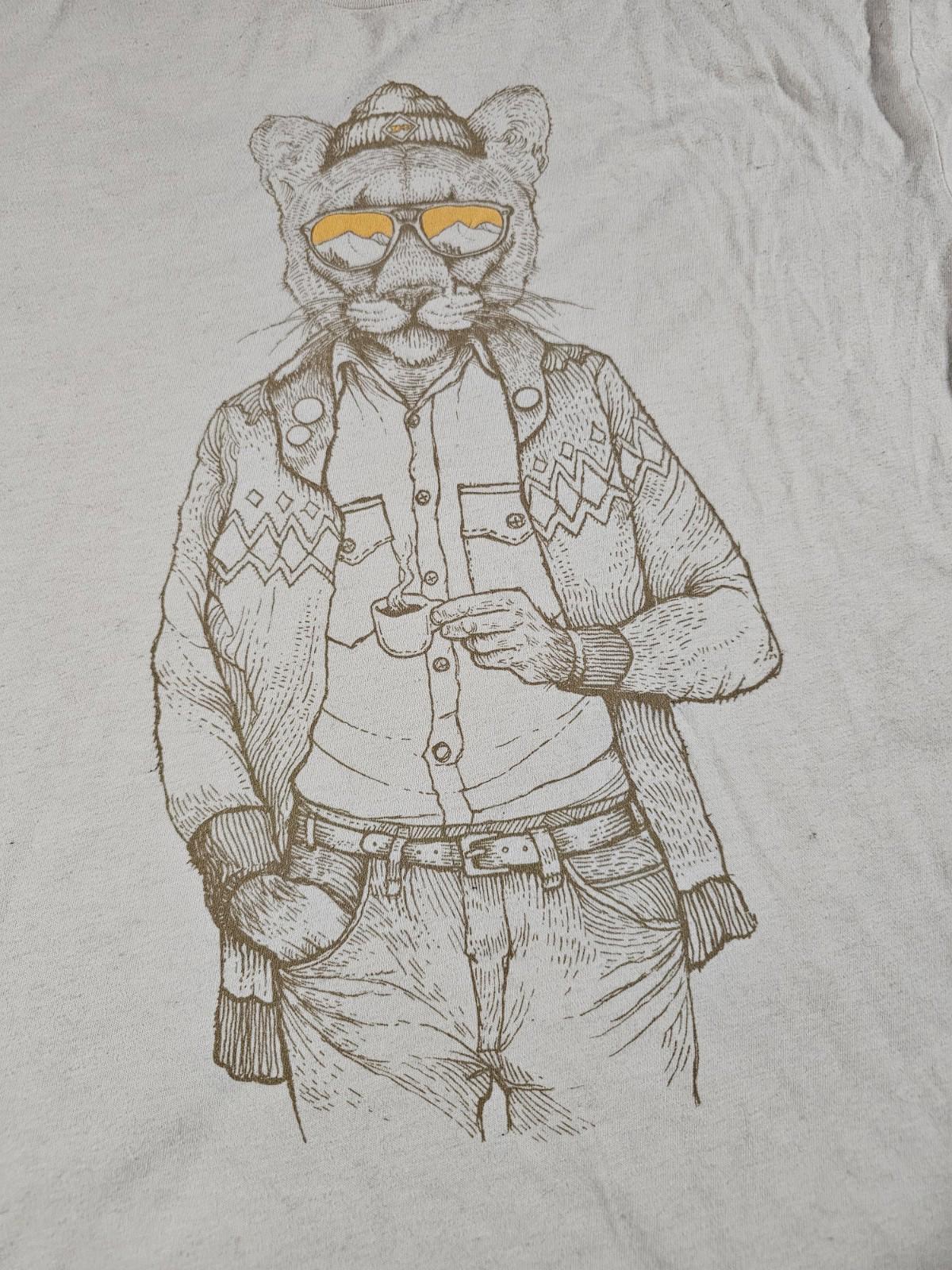 Meridian Line Hipster Mountain Lion t-shirt Large