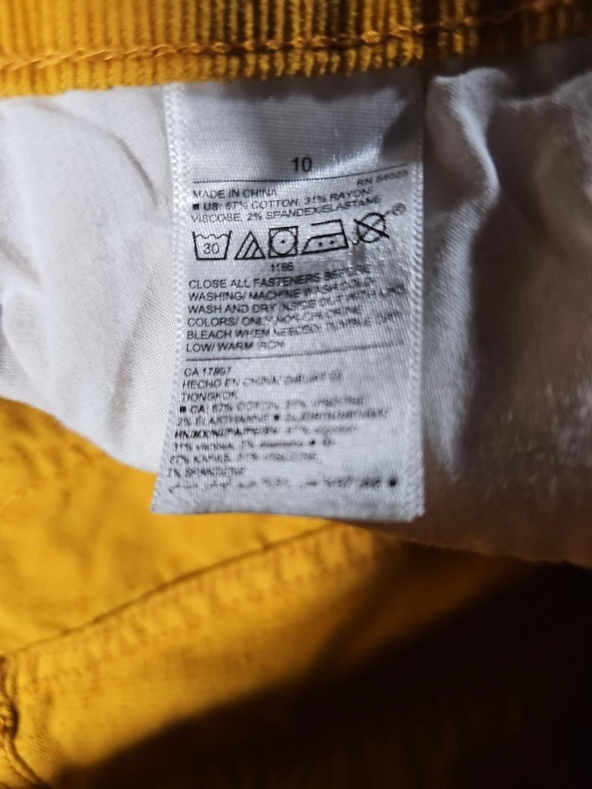 Old Navy 10 ROCKSTAR Super Skinny HighRise Courduroy Pants