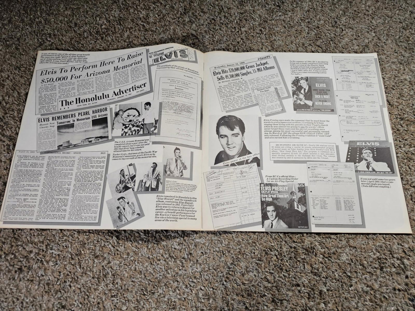 Elvis Presley - A Legendary Performer Booklet 1976 RCA 11.25" x 11.25"