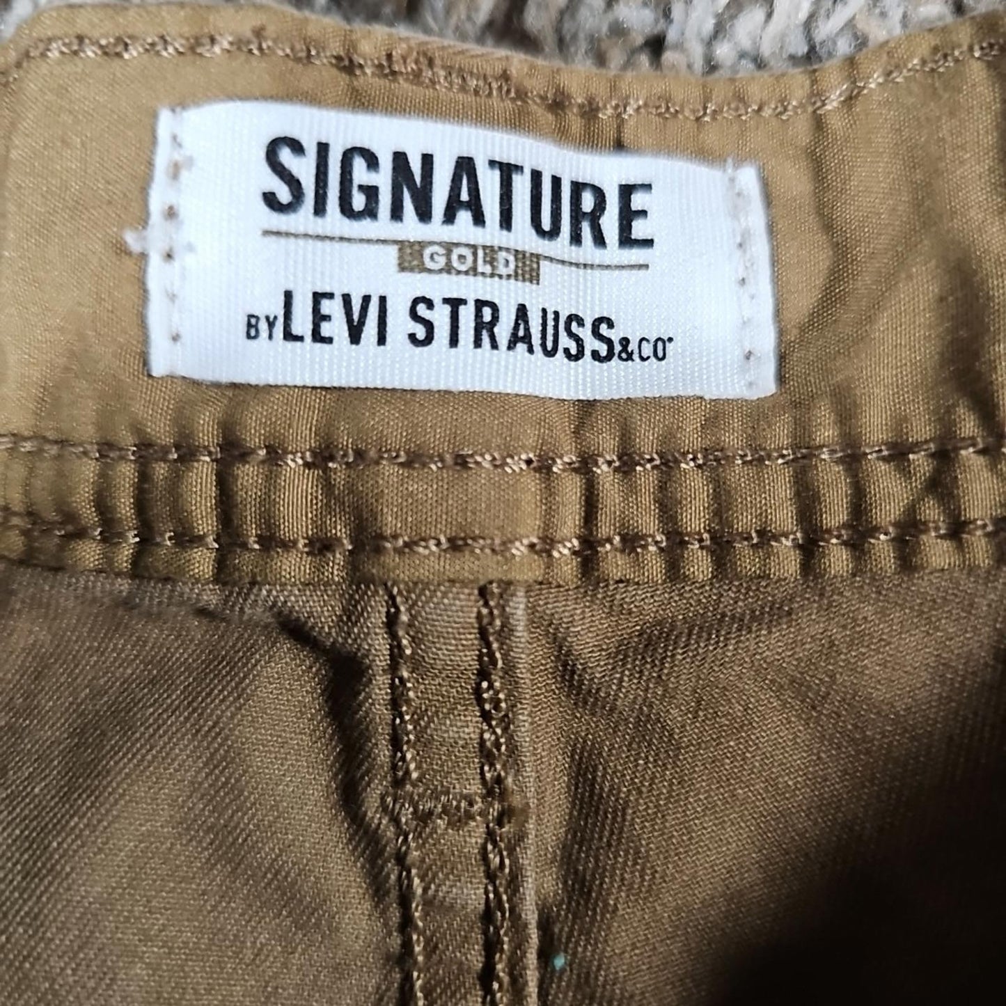Levi Strauss Signature Gold Cargo Shorts Sz 36