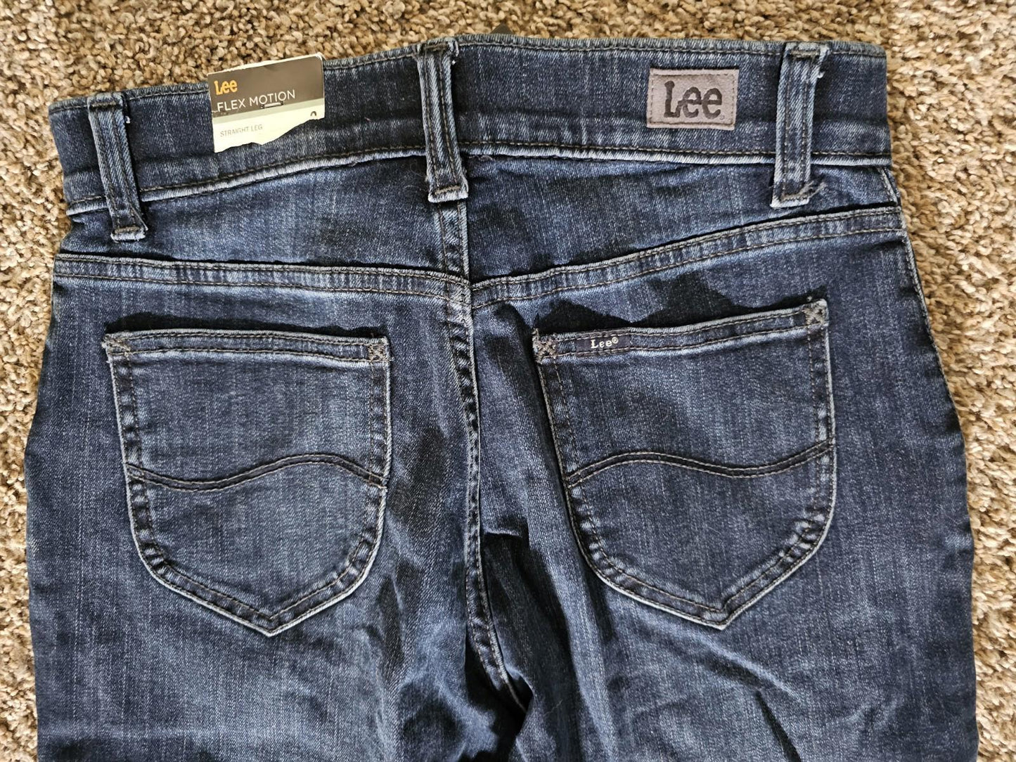 lee flex motion pants Regular Fit straight leg 2 Medium NWT Jeans