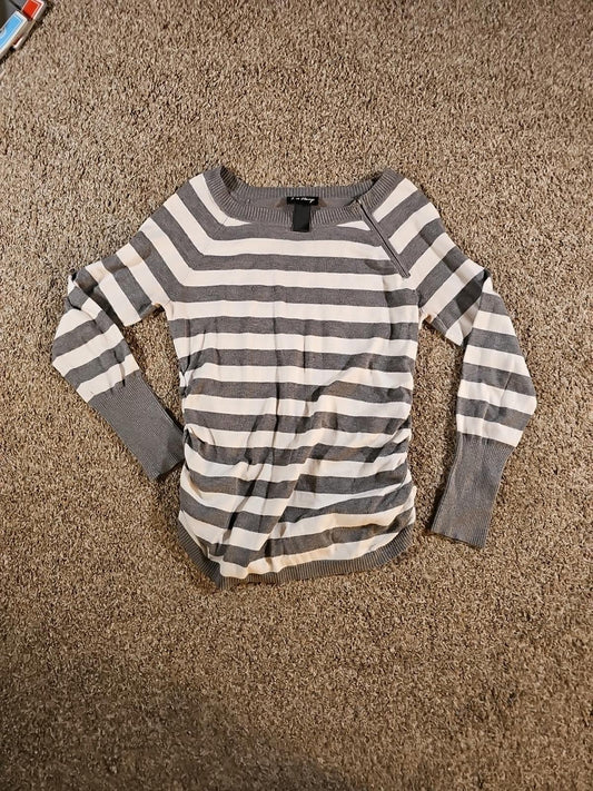 Love Always Striped LS Shoulder Zip Gray White