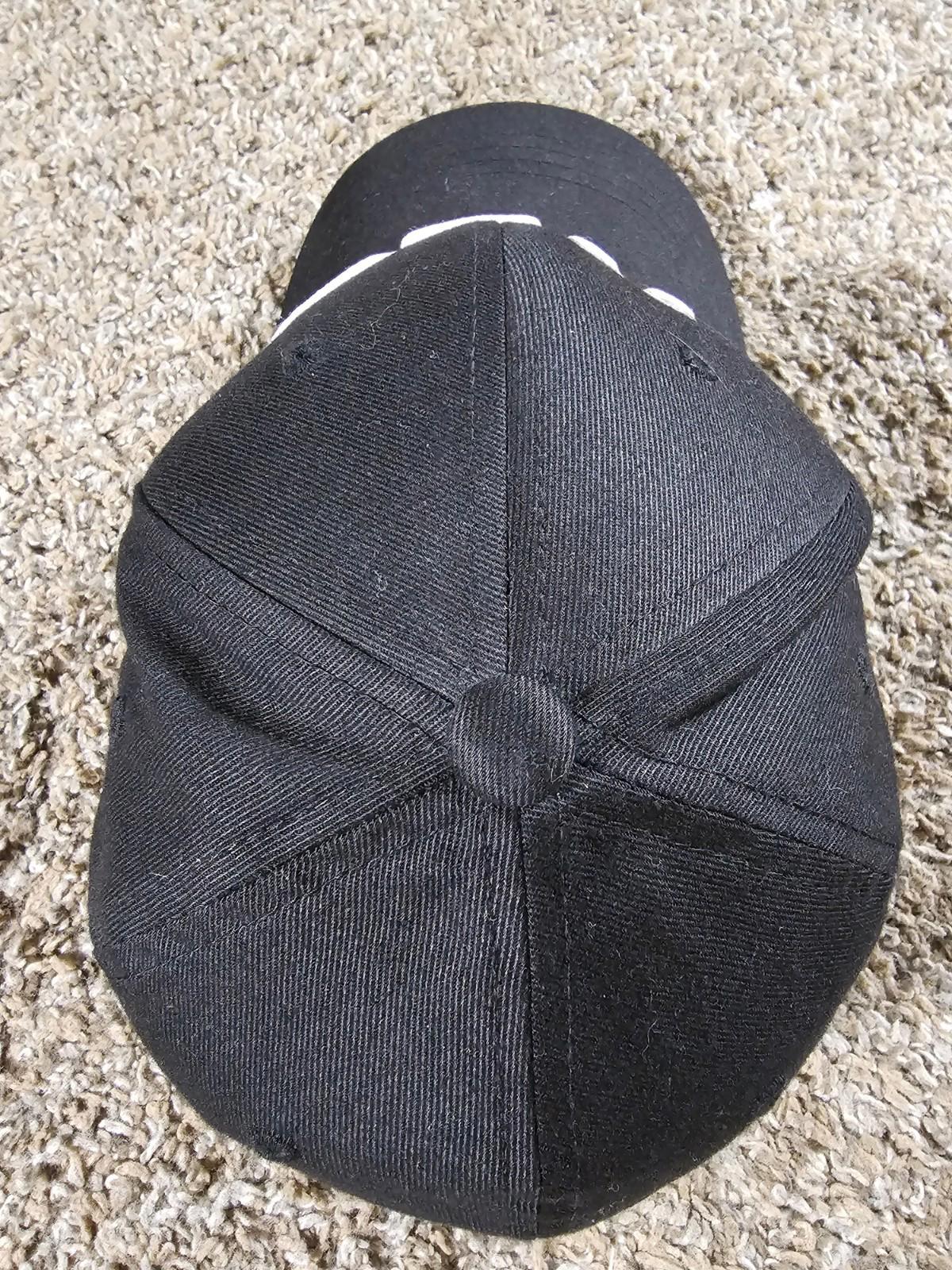 Flexfit by yupoong S/M Black UFC Fitted hat