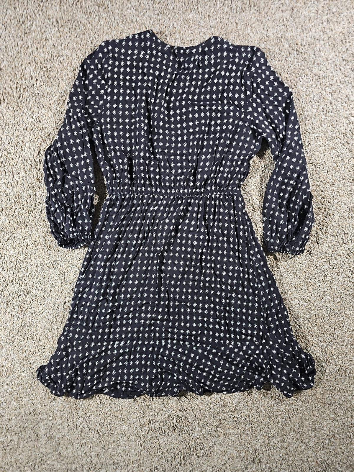 Old Navy Medium LS Black Dress