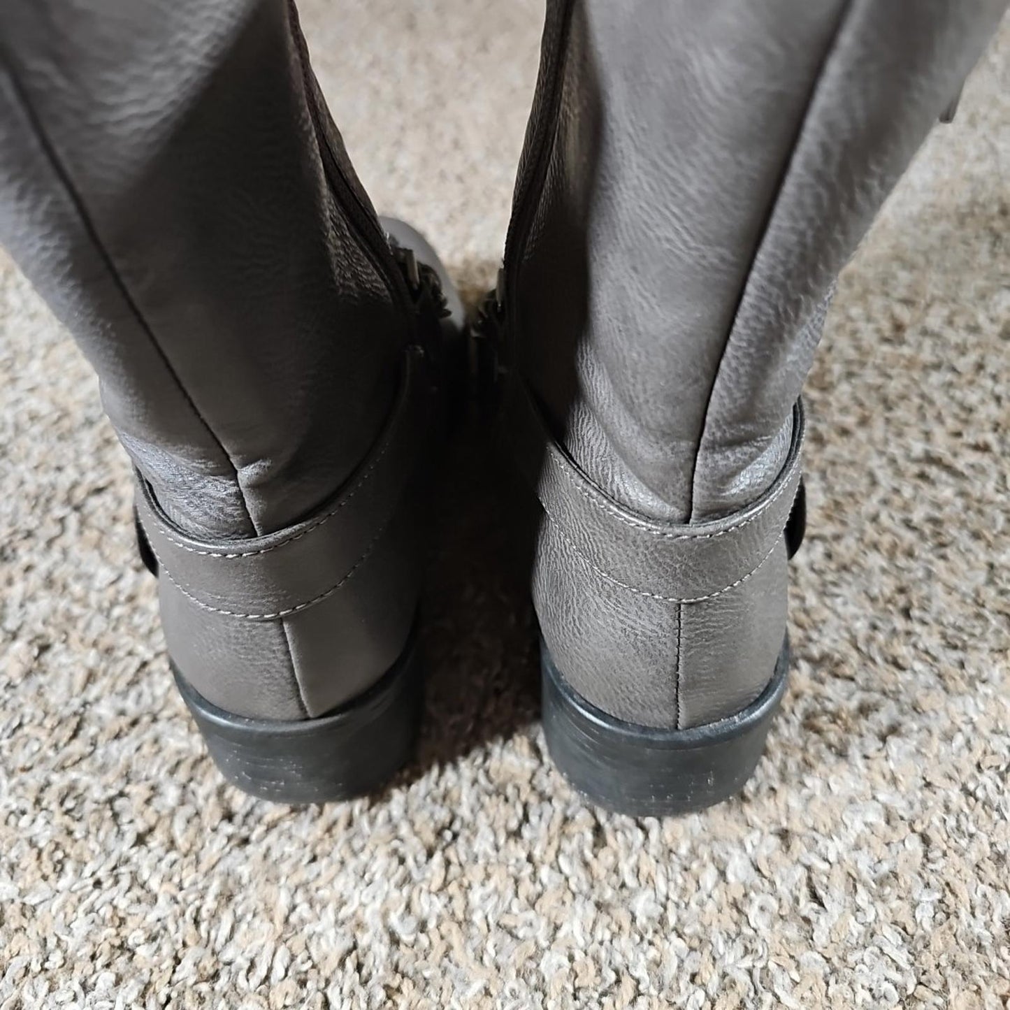 Kohls Marnismoke Boots Womens Sz 6 Chained Zipper Sides