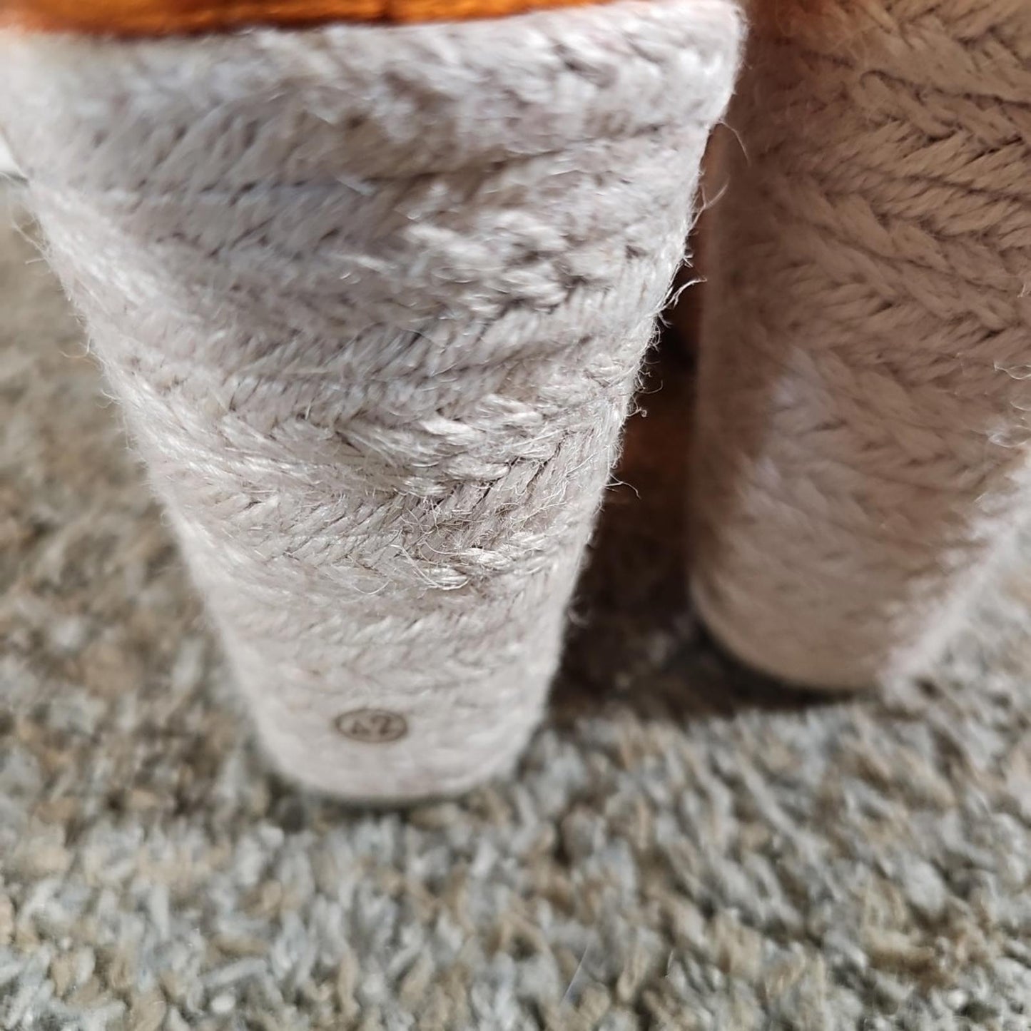 No Brand Sz42 Orange Wedge Sandal Heel MISSING 1 ANKLE STRAP