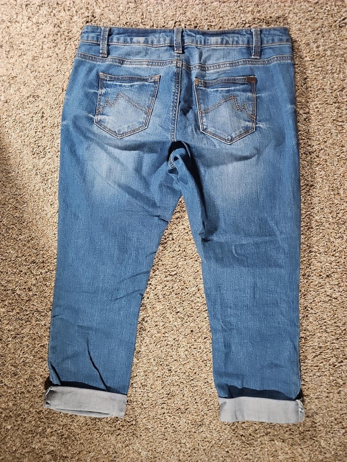 Max Jeans Sz 6 Crop Jeans