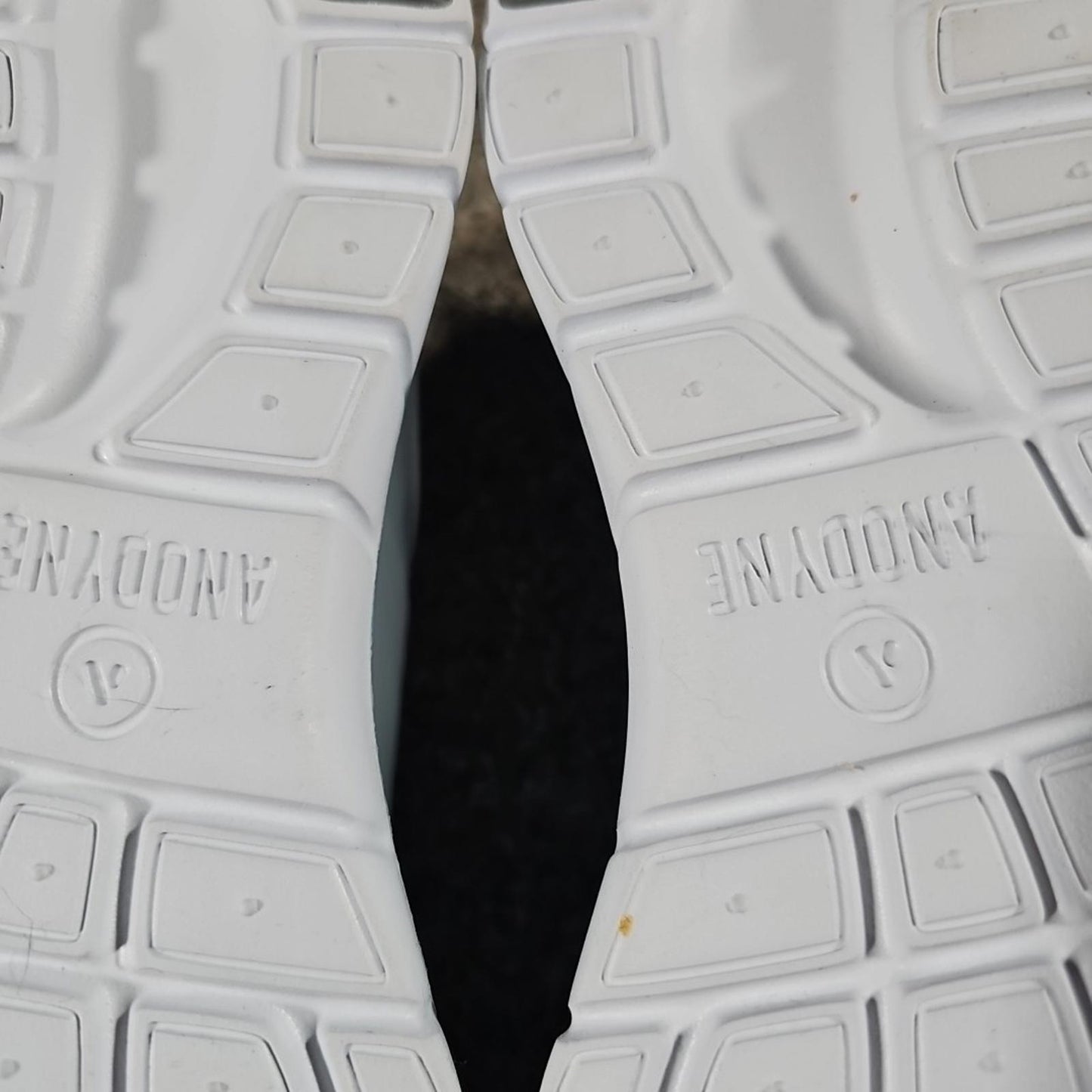 Anodyne No 23 W023-45-W-095 sz 9.5W