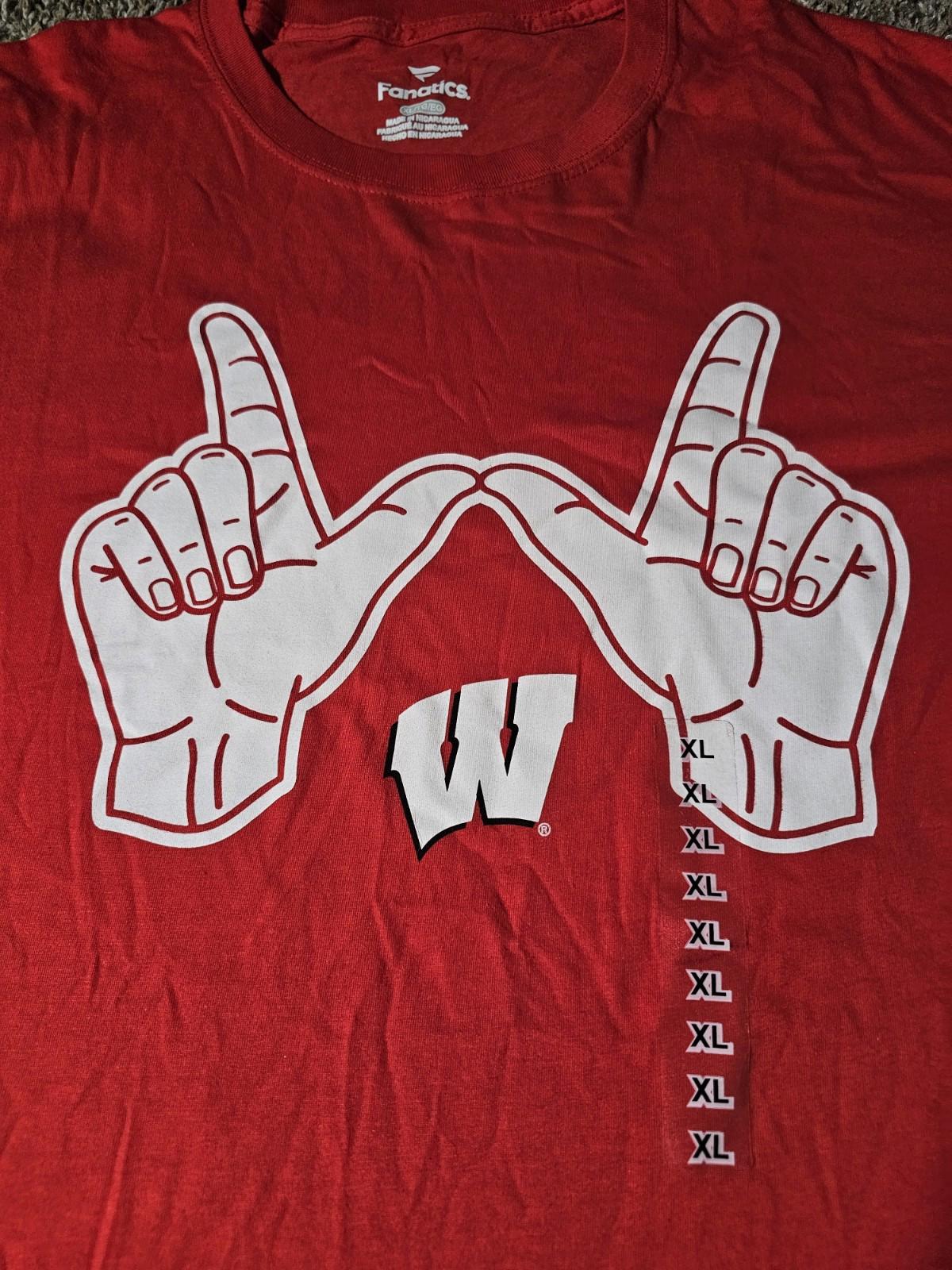 Fanatics Wisconsin Badgers Finger W Red Tshirt XL