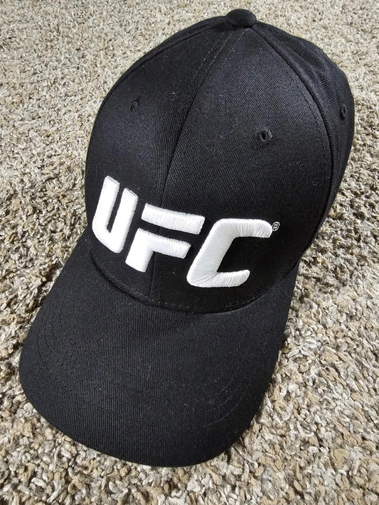 Flexfit by yupoong S/M Black UFC Fitted hat