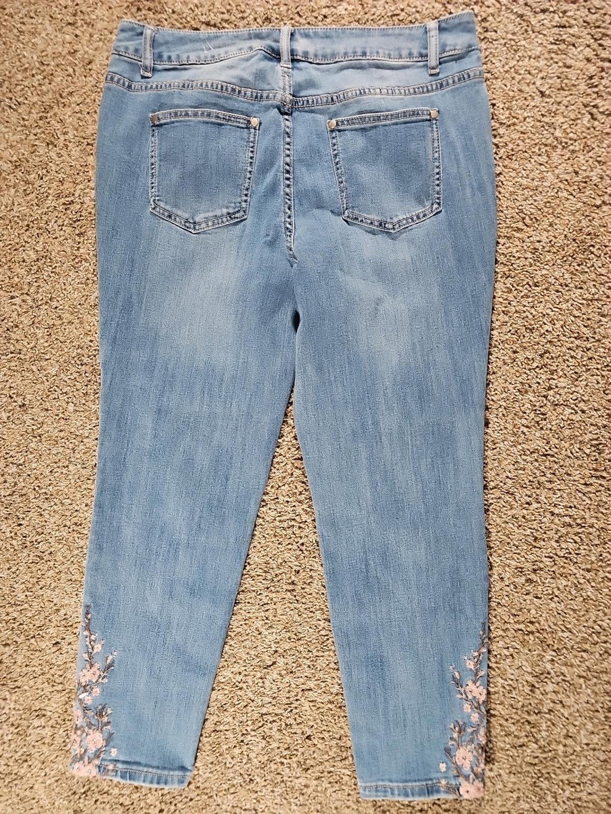 Christopher Banks Sz 12 Embroidered Floral Jeans