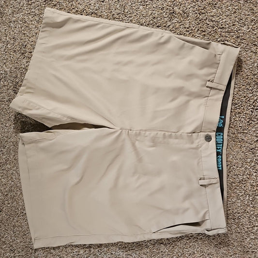 LEE Cooltex Sport Sz 42 Khaki Golf Shorts