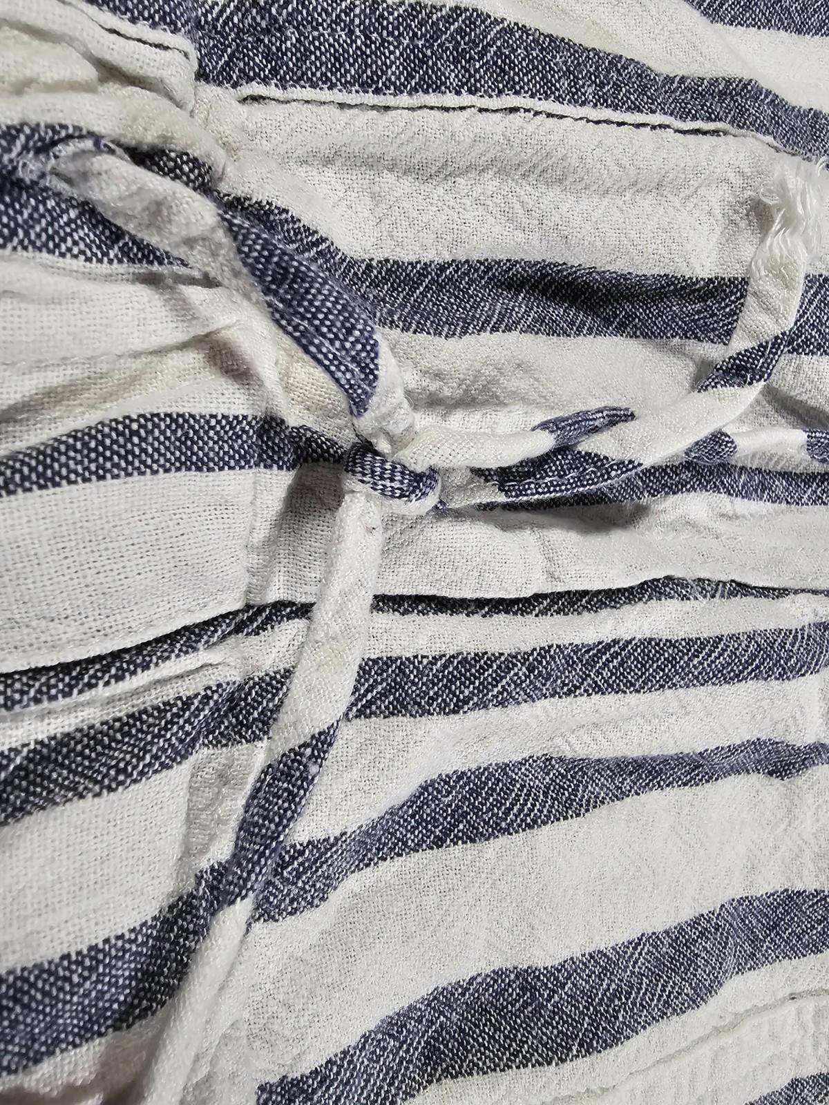 Just Living Linen Blue White Striped Small Shorts
