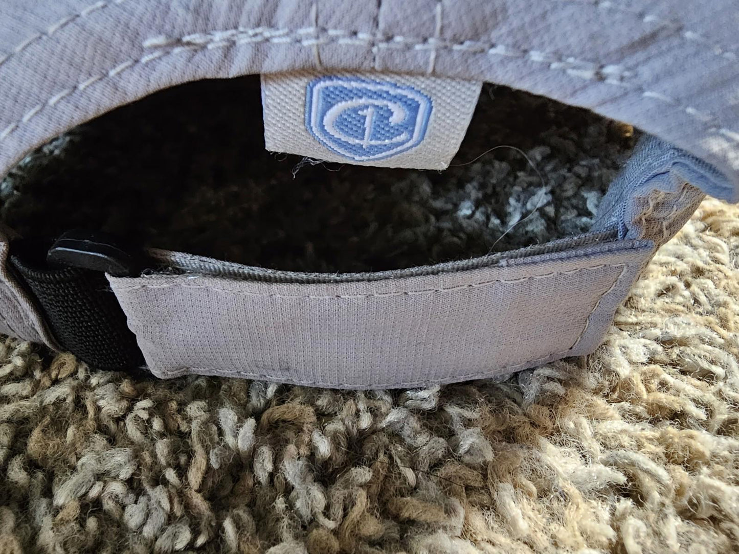 Quake CapAmerica Golf hat