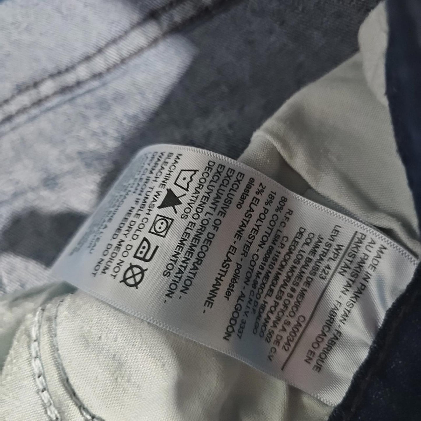 Signature Levi Strauss Gold Midrise Skinny Shorts 20 W35