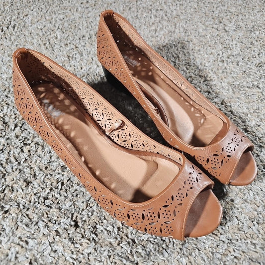 capelli new york slip ons SEE MEASUREMENTS