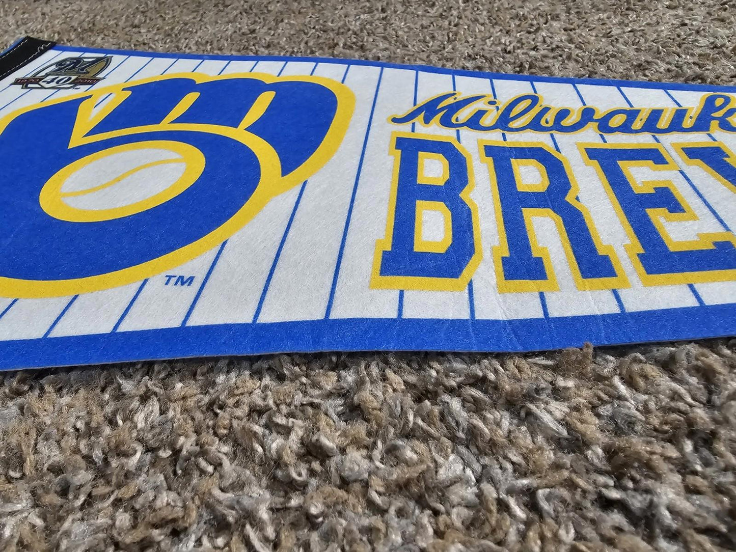2010 Blue White Milwaukee Brewers Wincraft Pennant - creases