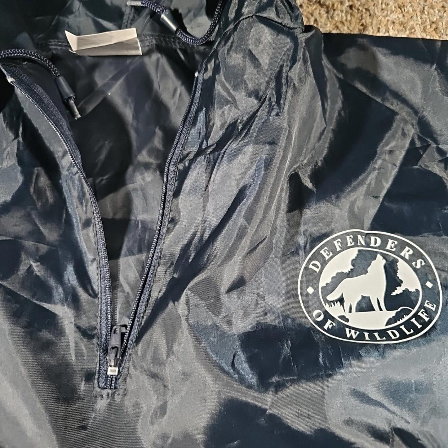 Defenders Of Wildlife 1/4 Zip Wolf Hooded Raincoat OSFA