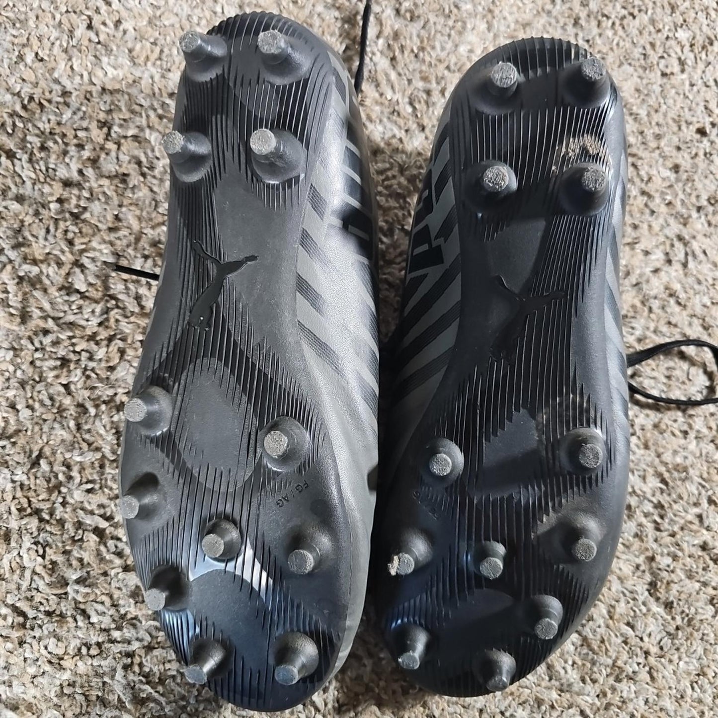 Puma Soccer Cleats US 6.5 UK 5.5 106704-03 Gray Black
