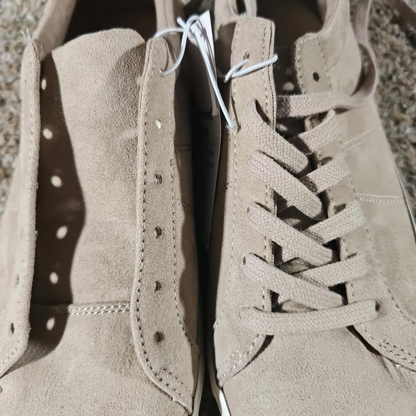 Old Navy S393876-04 Light Taupe Court Shoes Sz 10 NWT NWD