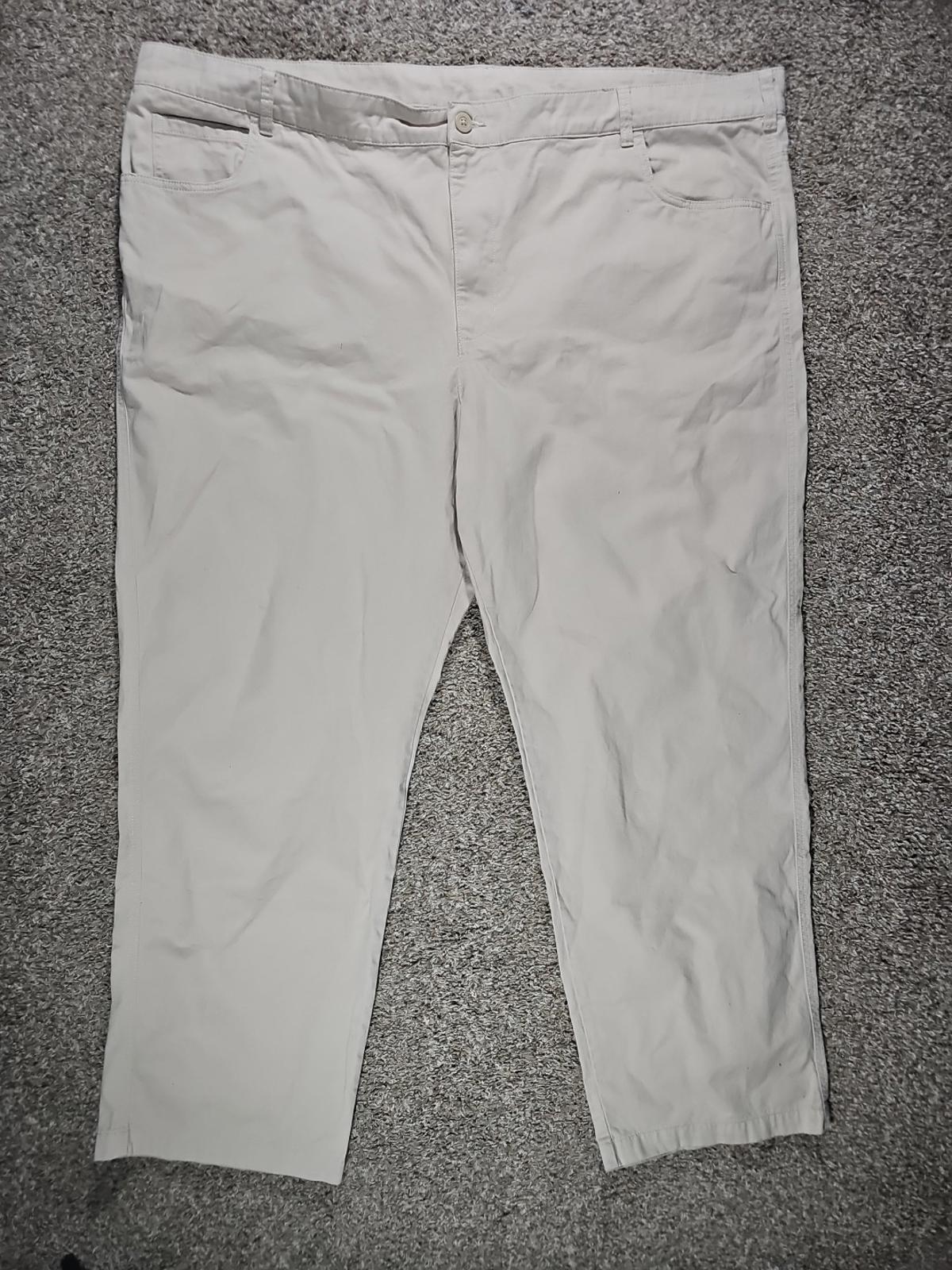 Columbia Regular Fit 54x32 Straight Leg Khaki Pants