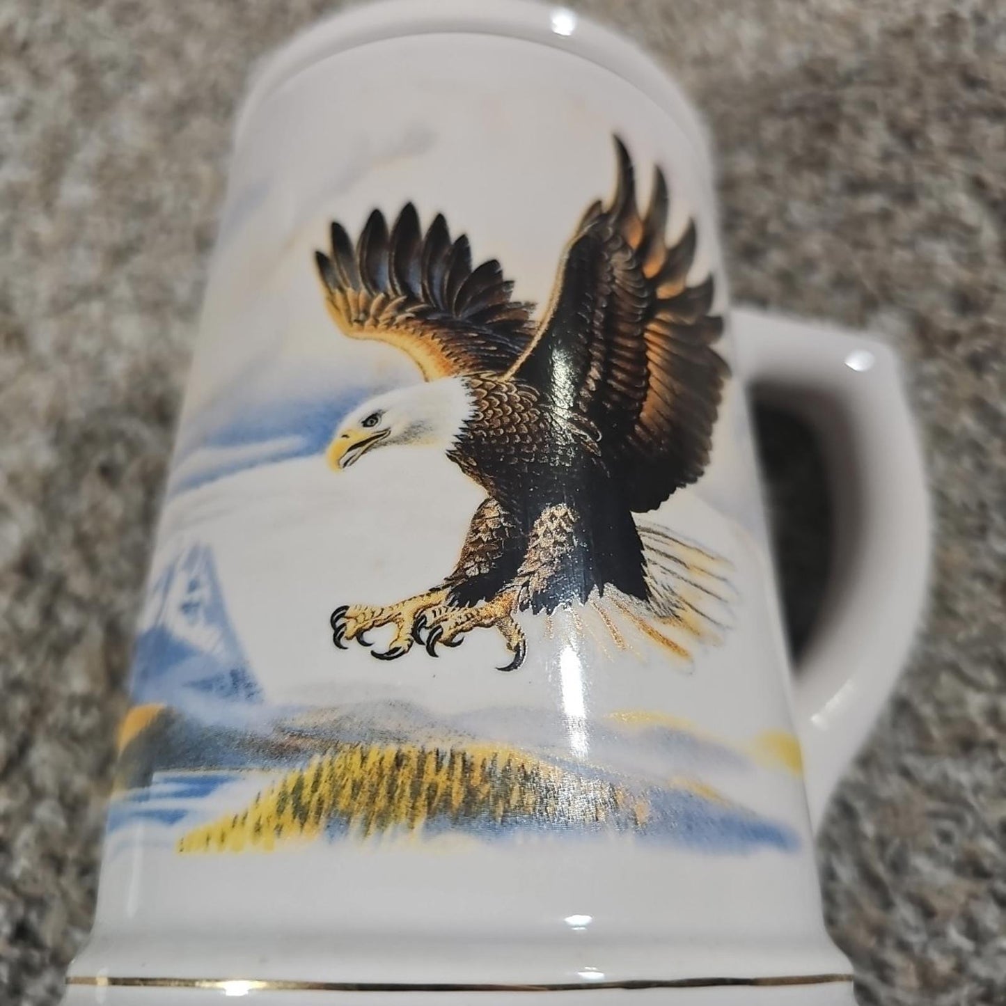 Teleflora Gifts Majestic Mug Eagles Soaring Stein 32oz Ivory Gold Tone Trim