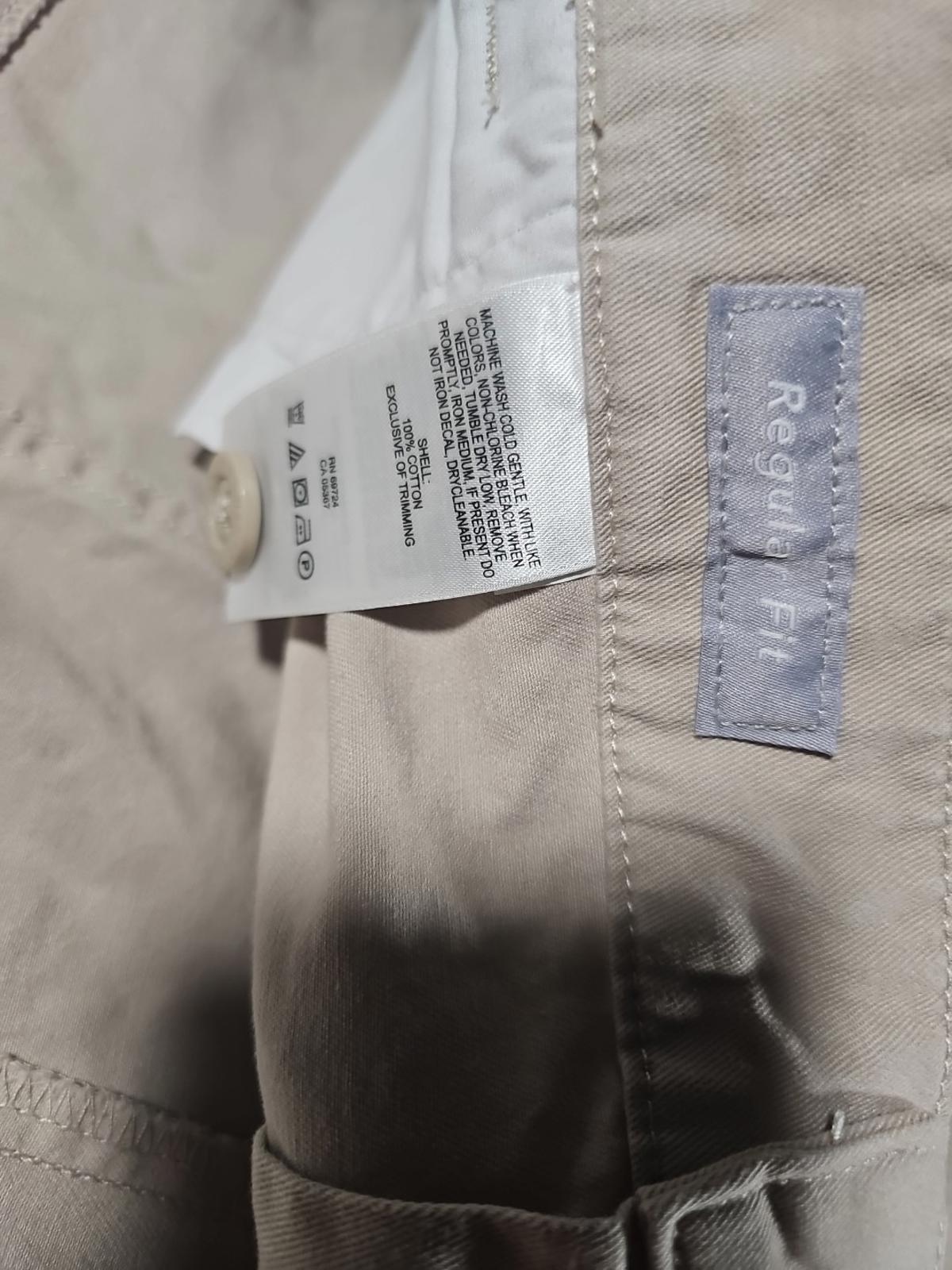 Columbia Regular Fit 54x32 Straight Leg Khaki Pants