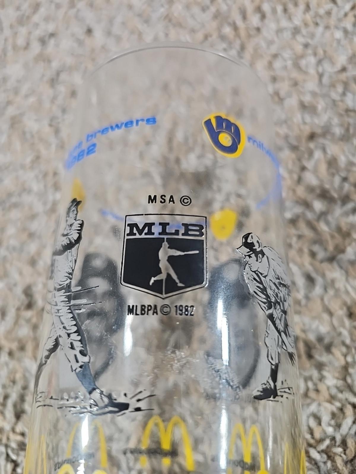 1982 MILWAUKEE BREWERS McDonald's Glass---PAUL MOLITOR & PETE VUCKOVICH