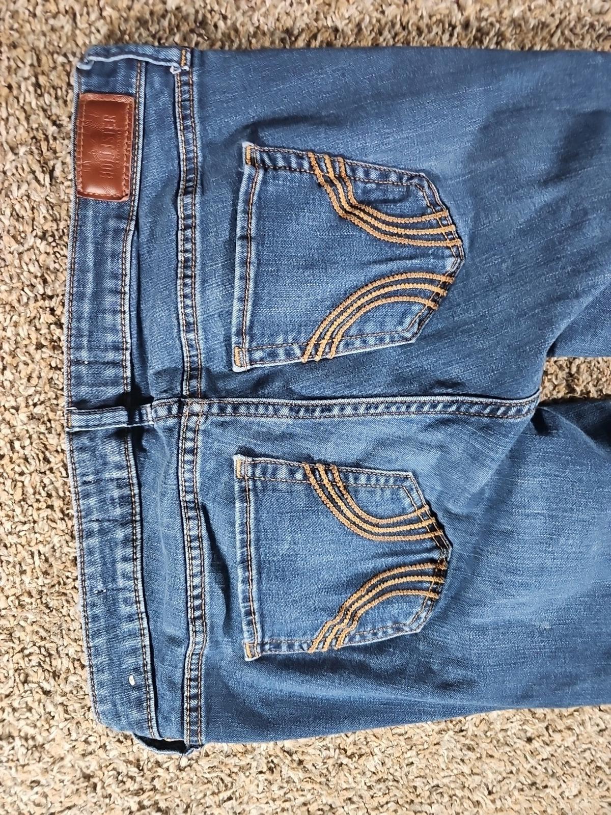 Hollister 9L 29x32 Low Rise Super Skinny Jeans